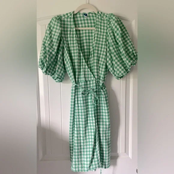 Old Navy | Dresses | Gingham Wrap Dress | Poshmark